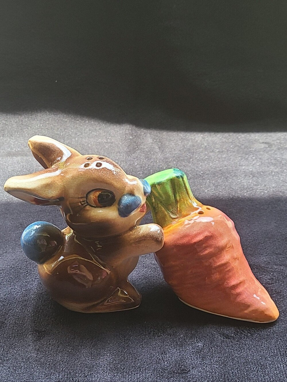 Kitsch Vintage Bunny And Carrot Salt And Pepper Shakers